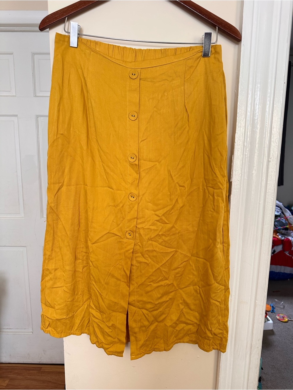 SHEIN Mustard Button-Front Midi Skirt